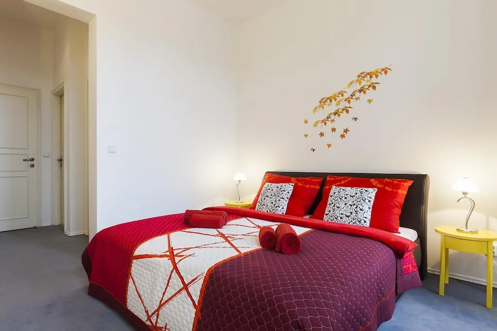 Riverview Apartments Praga