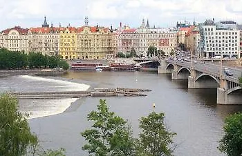 Riverview Apartments Praga
