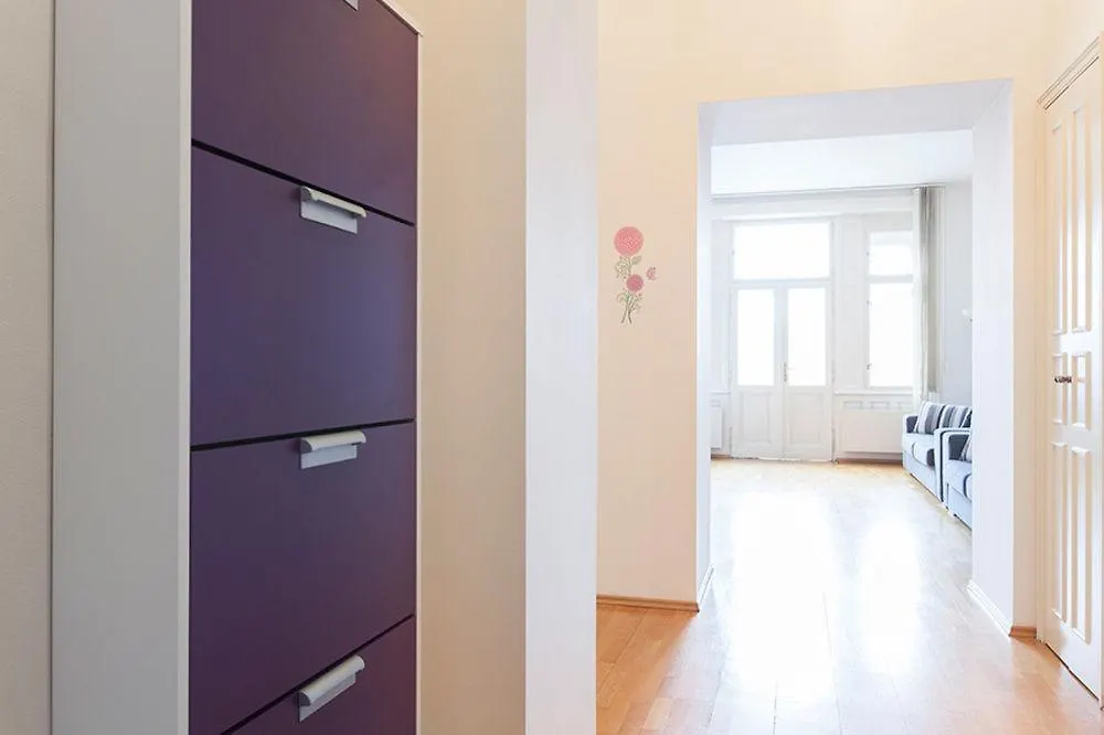 Riverview Apartments Praga