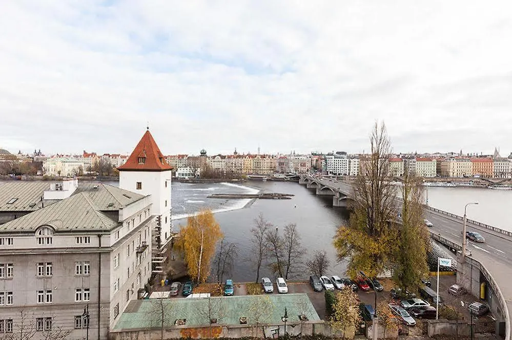 Riverview Apartments Praga